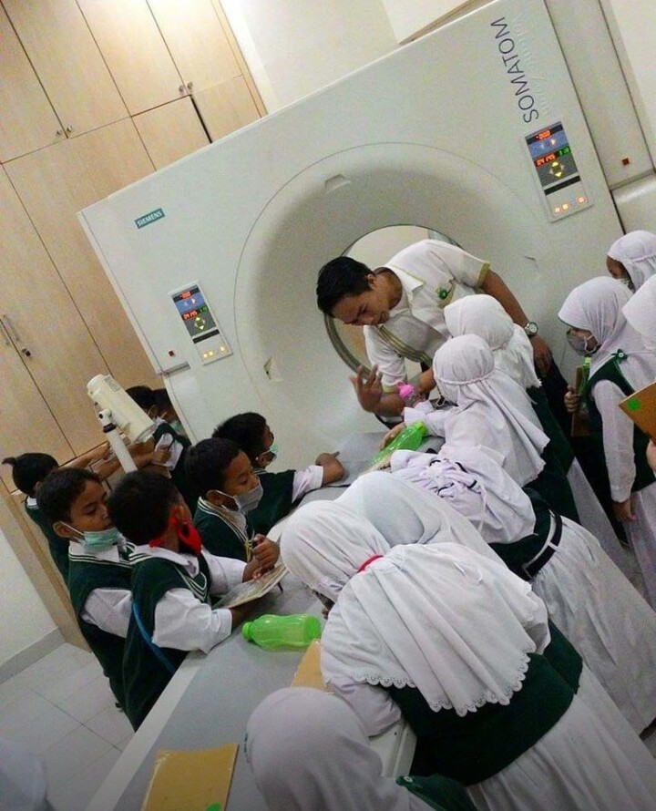 27102015-kunjunganRS